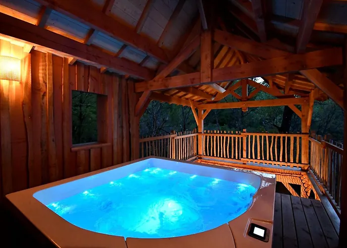 캠프장 Les 7 Montagnes *