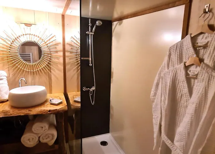 캠프장 Les 7 Montagnes *